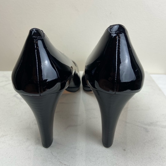 Cole Haan Classic Black Patent Leather Heels Size 10B - Picture 8 of 12
